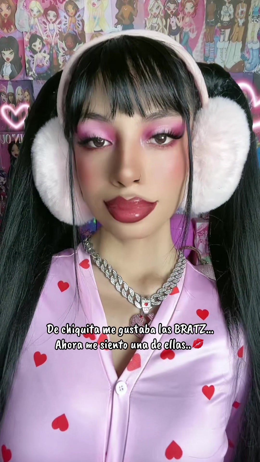 TikTok post by @mishelle.beauty for Bratz. Caption reads: Muy de La Bratz Jade…. 💋✨ @bratz #bratz....