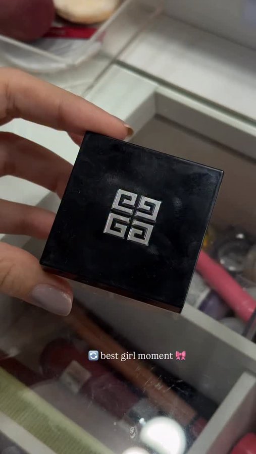 Instagram post by @manueloize for Givenchy Beauty. Caption reads: old 🔄 new @givenchybeauty 💕😮‍💨

#makeup....