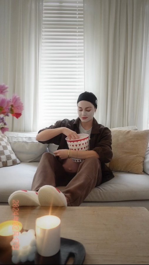 Instagram post by @torrsim for Cocunat. Caption reads: [...] get 2 (ish) hours to refresh with @cocunat &....