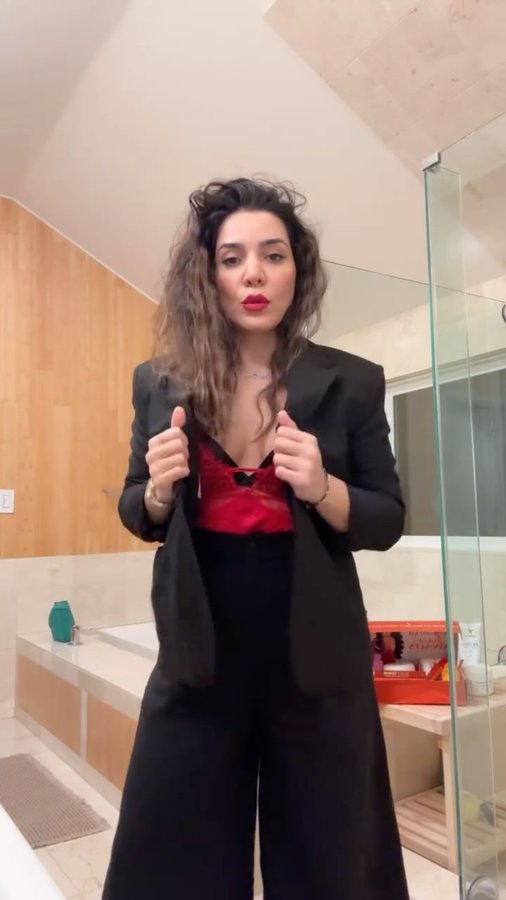 Instagram post by @negarain for Hairtamin. Caption reads: Get ready with my @hairtamin for Valentine’s Day....