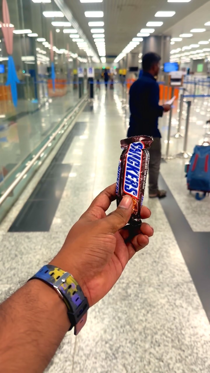 Instagram post by @pachonthi_official for Snickers. Caption reads: Ena chocolate nadu vitu nadu poguthu 

#reels....