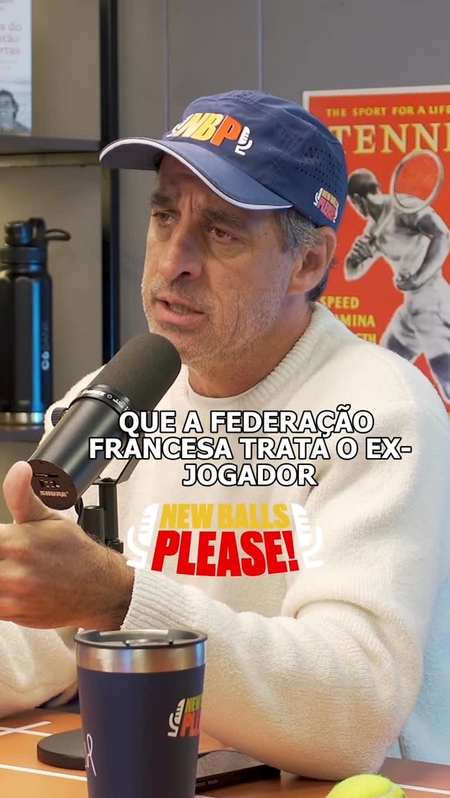 Instagram post by @newballsplease for Claro Perú. Caption reads: O RESPEITO AOS ATLETAS

Roland Garros é o templo....
