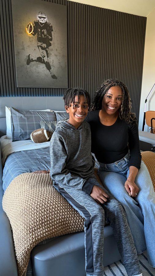 Instagram post by @alexanderreneedesign for Rooms To Go. Caption reads: “Mom, this is the coolest room ever!” That’s when....