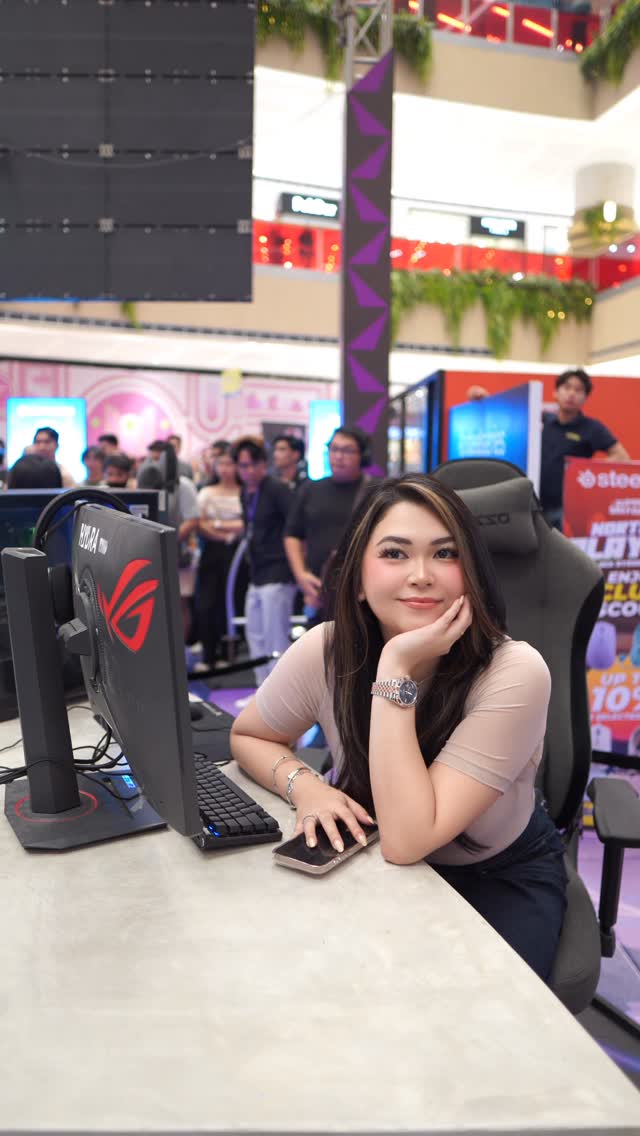 Instagram post by @anamicaeladsantos for PUBG MOBILE. Caption reads: Wrapped up the FINAL day of SM NorthernPlaycon....