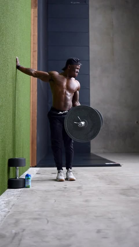 Instagram post by @darienj4 for Vita Coco. Caption reads: [...] curl/press variation was no joke. @vitacoco....