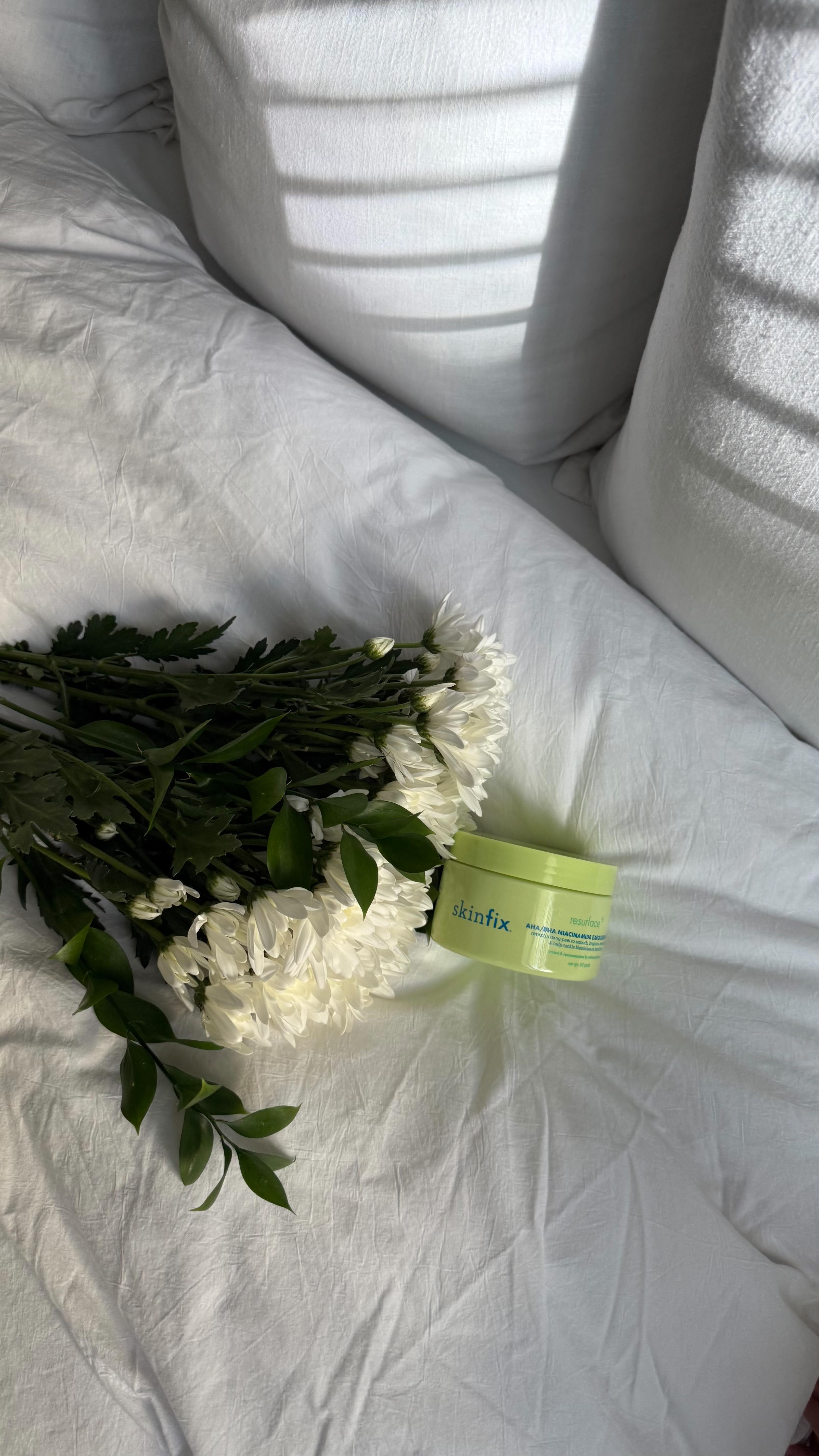 Instagram post by @lorenmarie_c for FabFitFun. Caption reads: 🪩 WINTER SPOILER 🪩 The holiday stress is no....