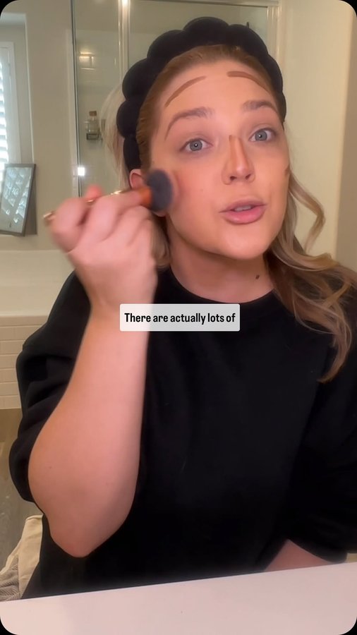 Instagram post by @alifeinlabor for Perifit. Caption reads: [...] prolapse after I had my third baby, the....