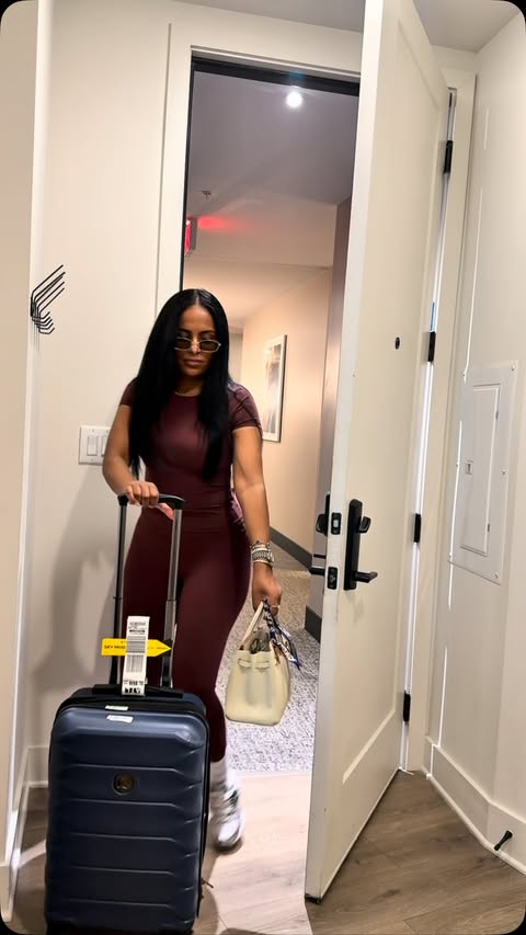Instagram post by @nardosedaily for IPSY. Caption reads: [...] the U.S. Open with ONE carry-on My @IPSY....
