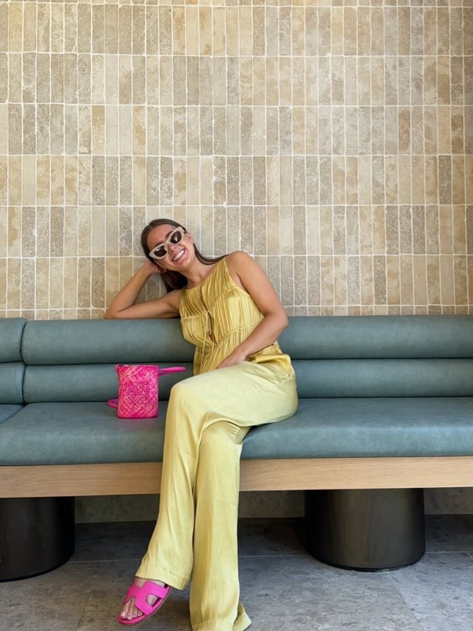 Instagram post by @mattiegouman for Mecca Cosmetica. Caption reads: 🩷 @meccacosmetica 

ALWAYS READ THE LABEL AND....