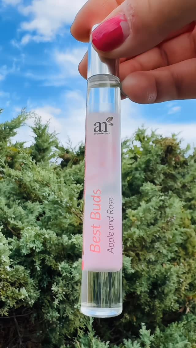 Instagram post by @ellasolves for artnaturals. Caption reads: "She's a work of art🎨".
.
.
Ok @artnaturals has....