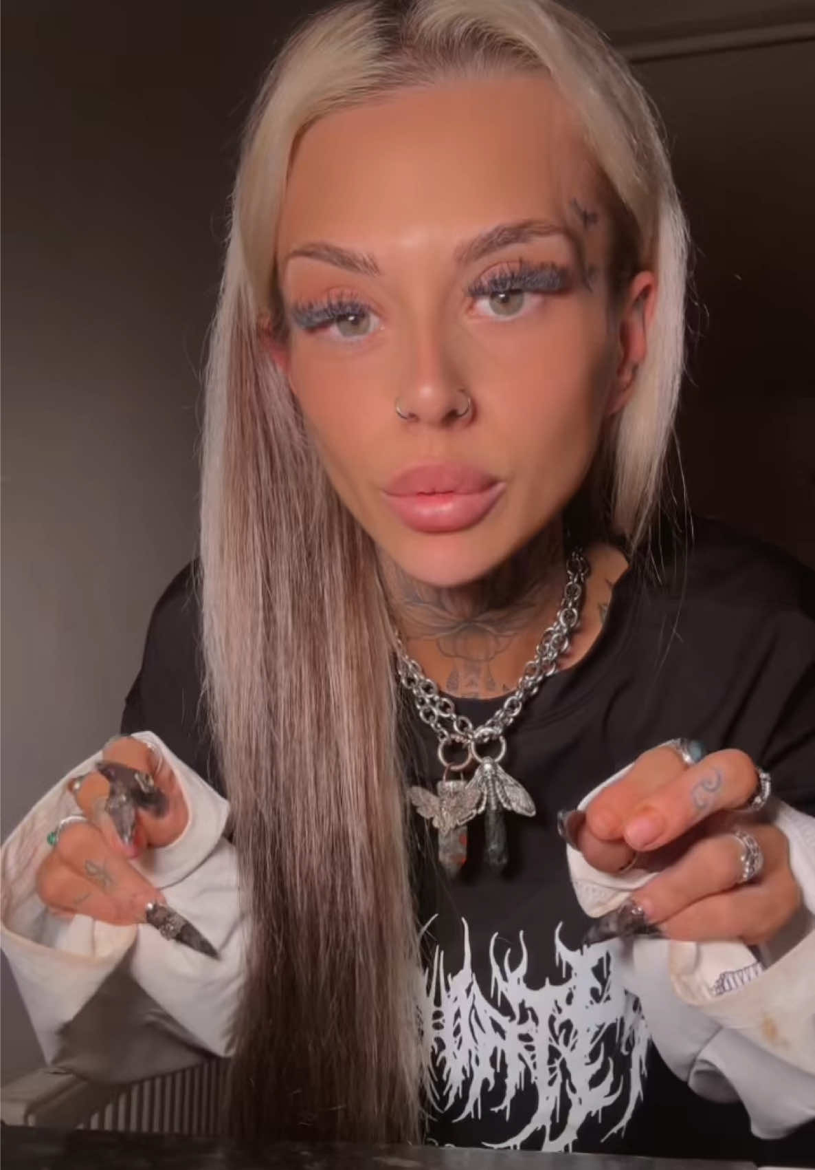 TikTok post by @xchloxxo for Color Wow Hair. Caption reads: @Color Wow Hair amazing 😍🖤 [...].