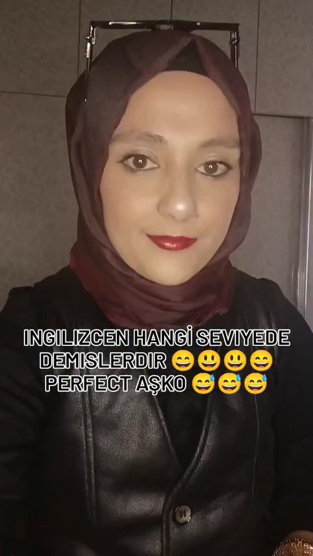 Instagram post by @safis5134 for Avon Türkiye. Caption reads: ⭐️6️⃣4️⃣🌺🌸#28şsubaâaatt I am very excited....
