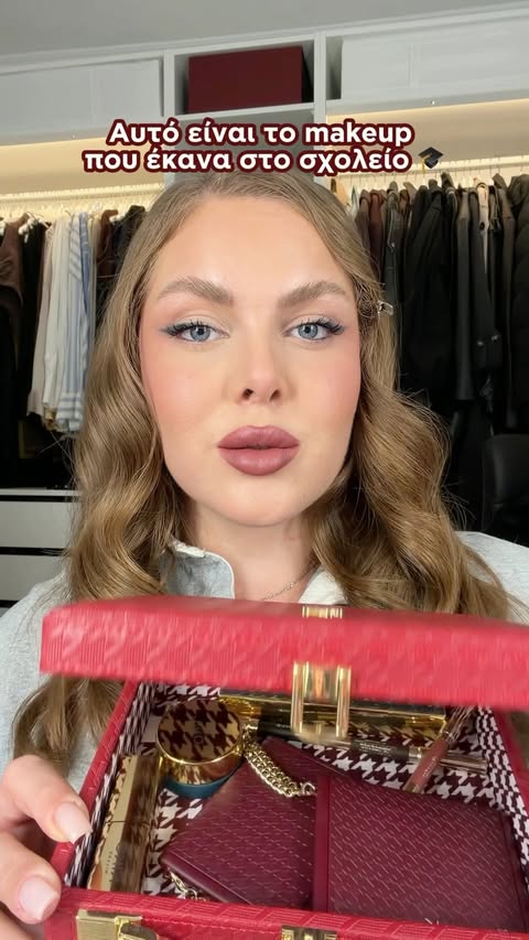 Instagram post by @petroulavasilidi for KIKO Milano. Caption reads: [...] την υπέροχη Matte Diaries σειρά της....