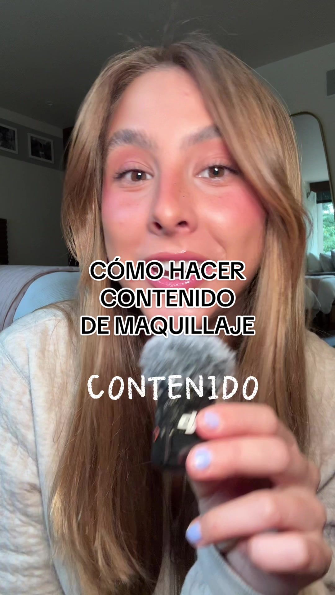 TikTok post by @maca.olavarri for IT Cosmetics. Caption reads: si quieres hacer BUEN contenido de maquillaje… que....