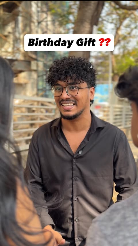 Instagram post by @shettybrotherofficial for Croma. Caption reads: Aisa kyun?😭

Croma’s CROMTASTIC sale is....