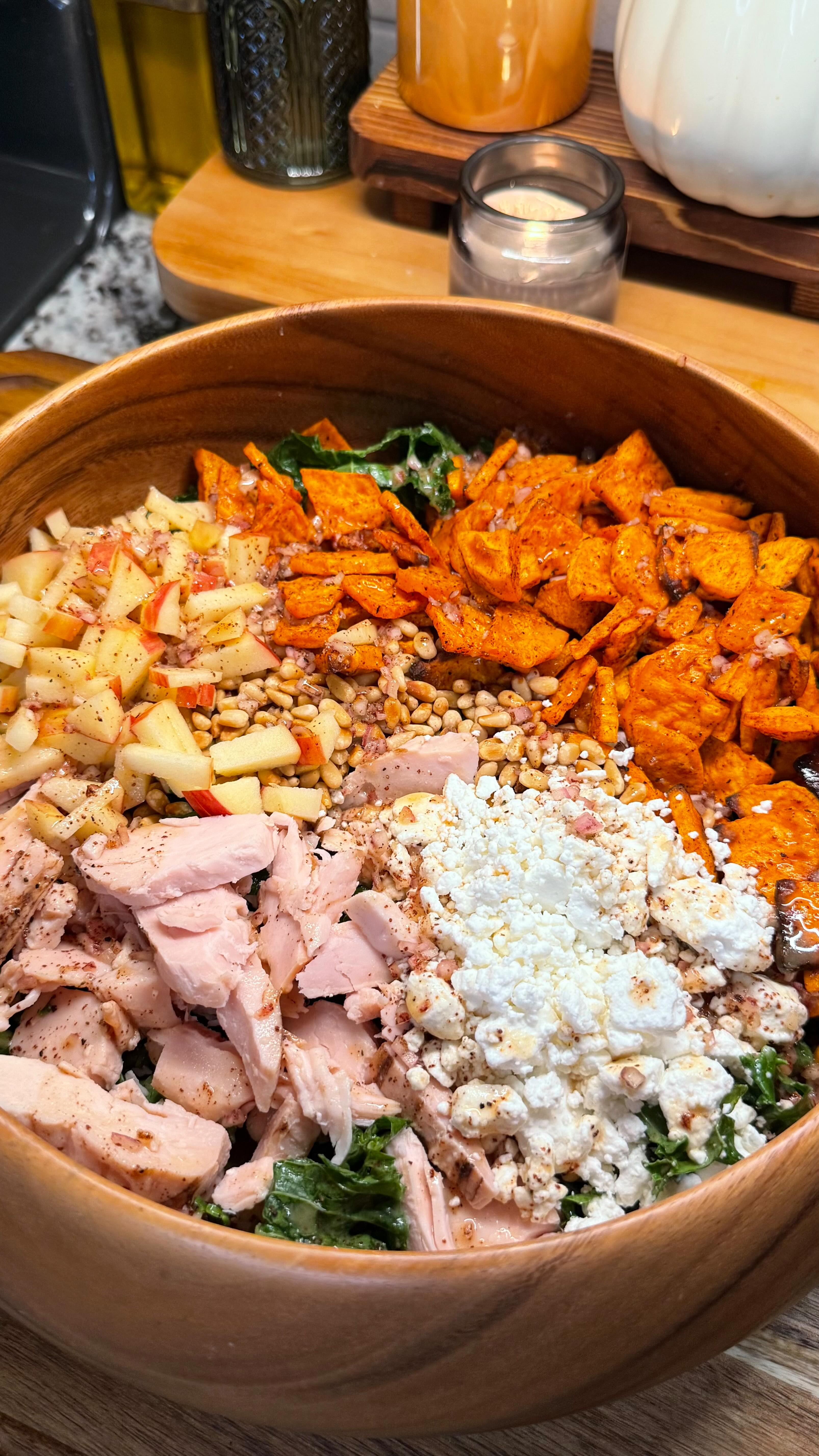 Instagram post by @cookwithauds for Oscar Mayer. Caption reads: #OscarMayerPartner these harvest bowls are packed....