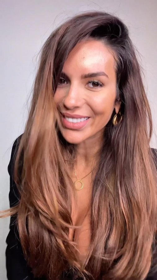 Instagram post by @ekinsuofficial for BPerfect Cosmetics. Caption reads: [...] amazing sweetie 🫶🏻 using all my....