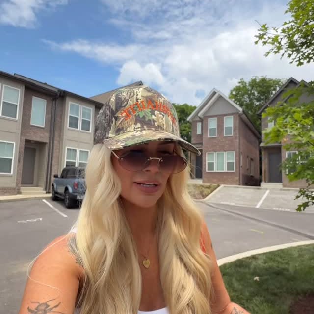 Instagram post by @tennesseewhitney for Ethique. Caption reads: the only chicky there not in heels or cowboy....