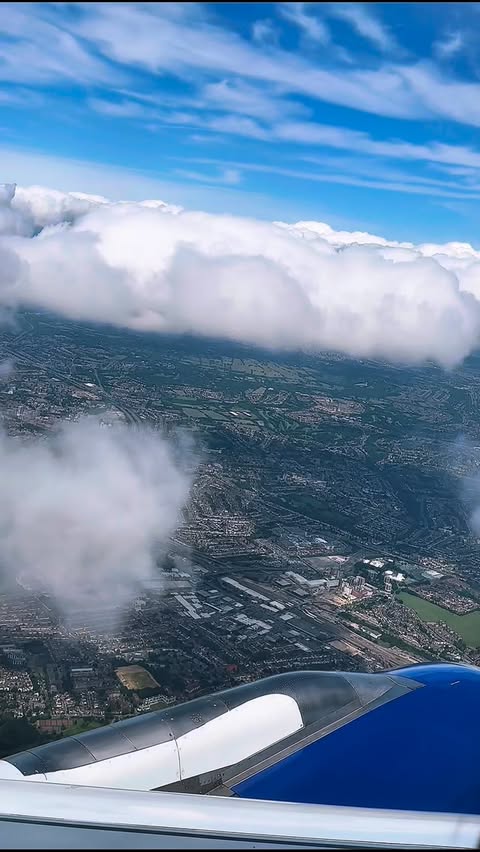 Instagram post by @elemer.aviation for British Airways. Caption reads: Through the clouds! 😍✈️☁️
.
.
.
.
#aviation....