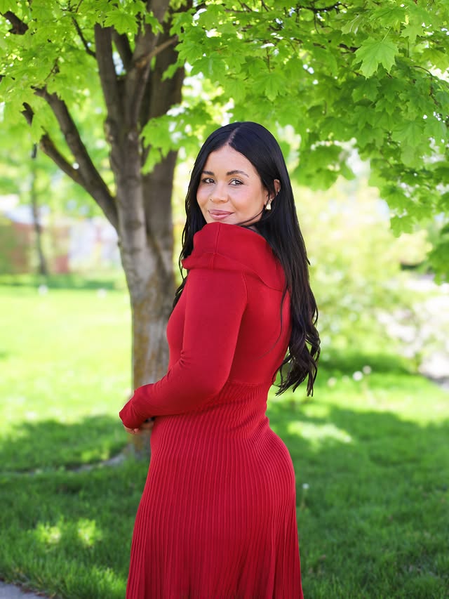 Instagram post by @_jessyclark for Chicwish. Caption reads: [...] spring in this gorgeous red dress from....