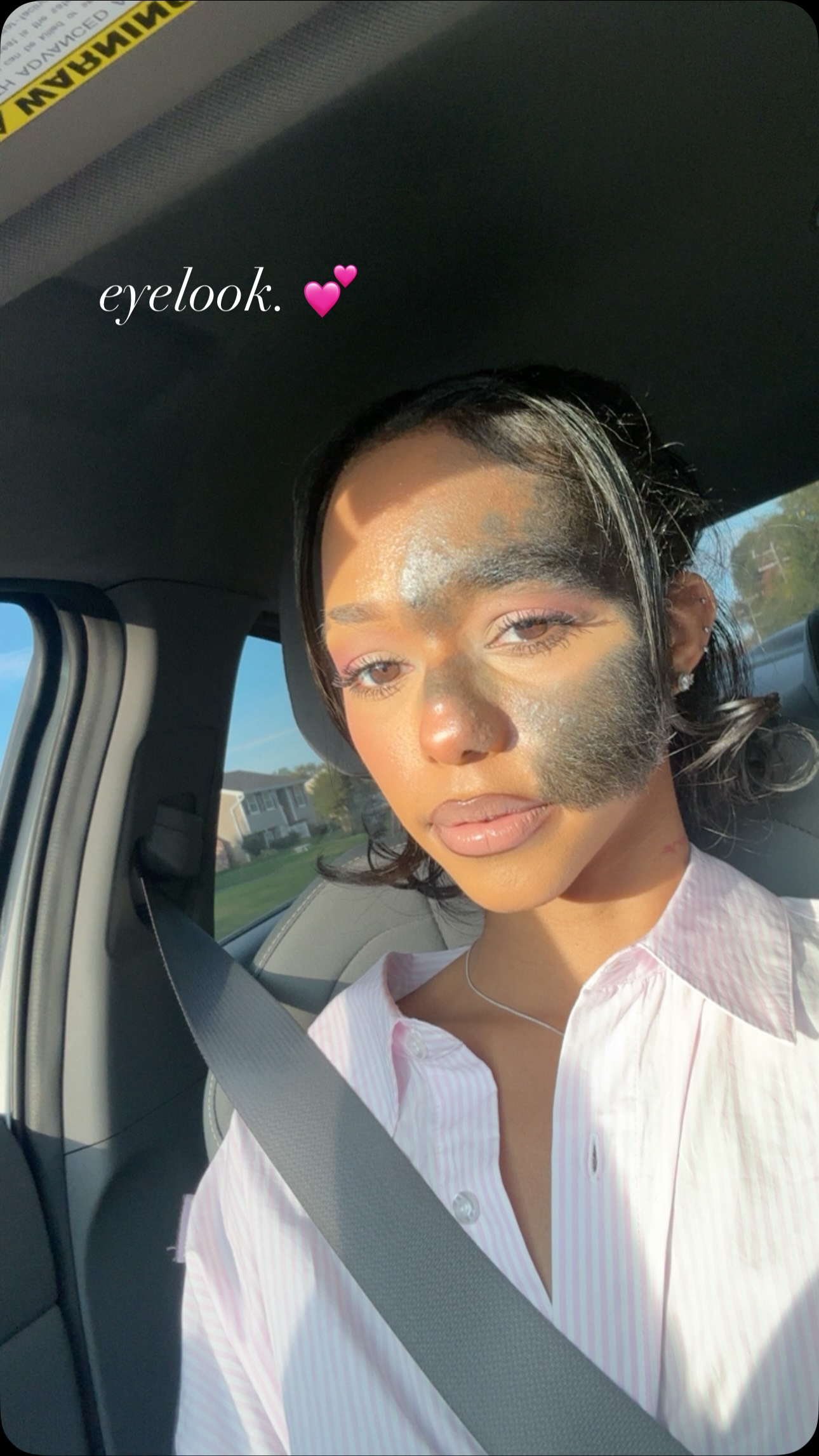 Instagram post by @gorgeoussoneee for Morphe. Caption reads: another eyelook; hooded eyes approved! 💕 yall....