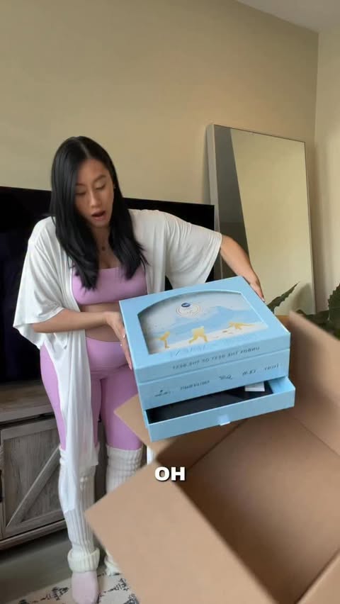Instagram post by @coachmichellehong for Ivory Soap. Caption reads: [...] 🇺🇸✨ #giftedbyfirstaidbeauty....