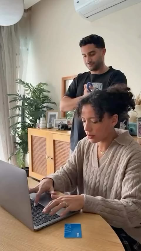 Instagram post by @elwyhussein for Visa. Caption reads: [...] Hussein’s my blue flag but with Visa we....