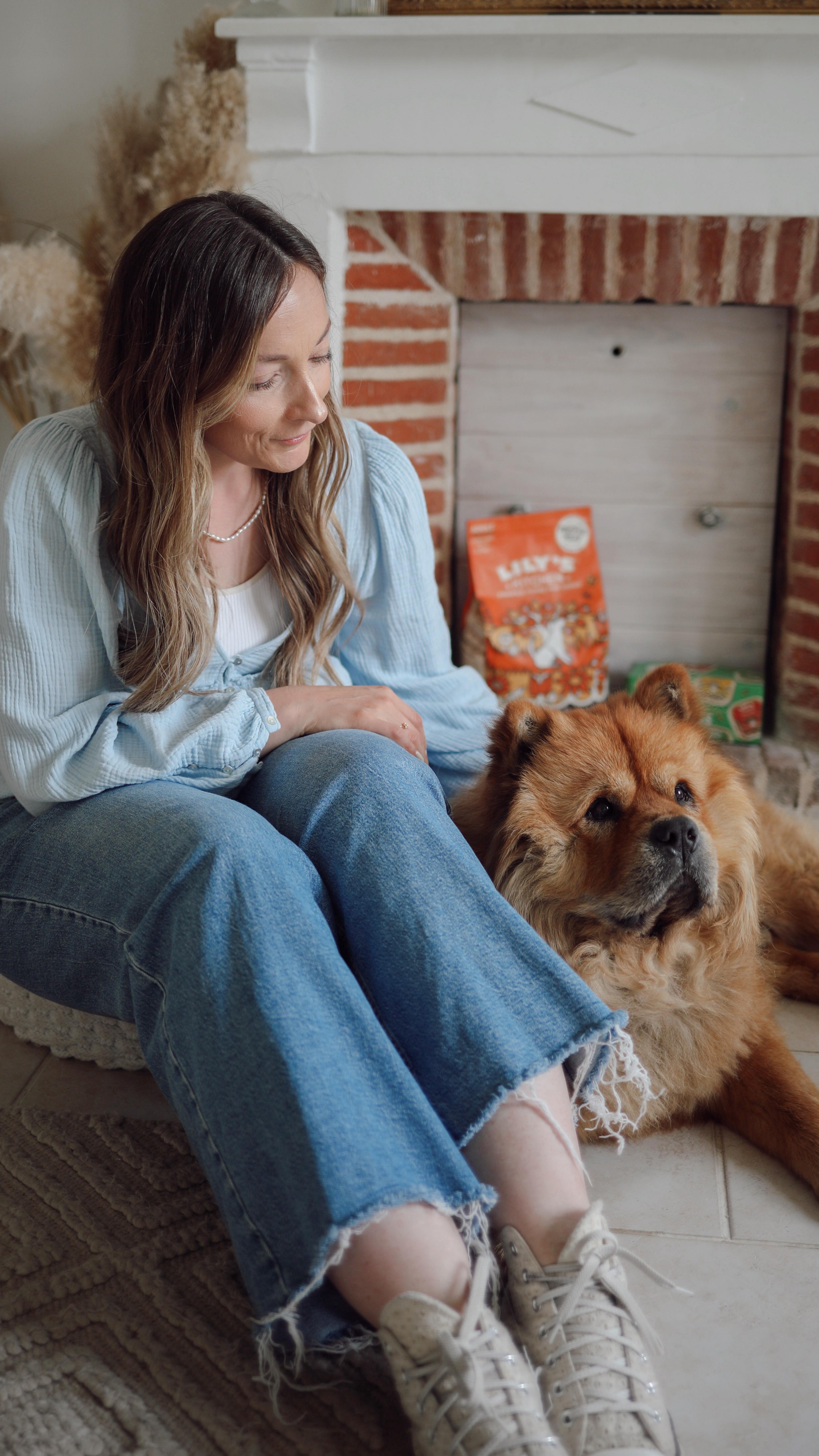 Instagram post by @juliecompigne for Lily’s Kitchen. Caption reads: Bien plus qu’un animal de compagnie, Georges est....