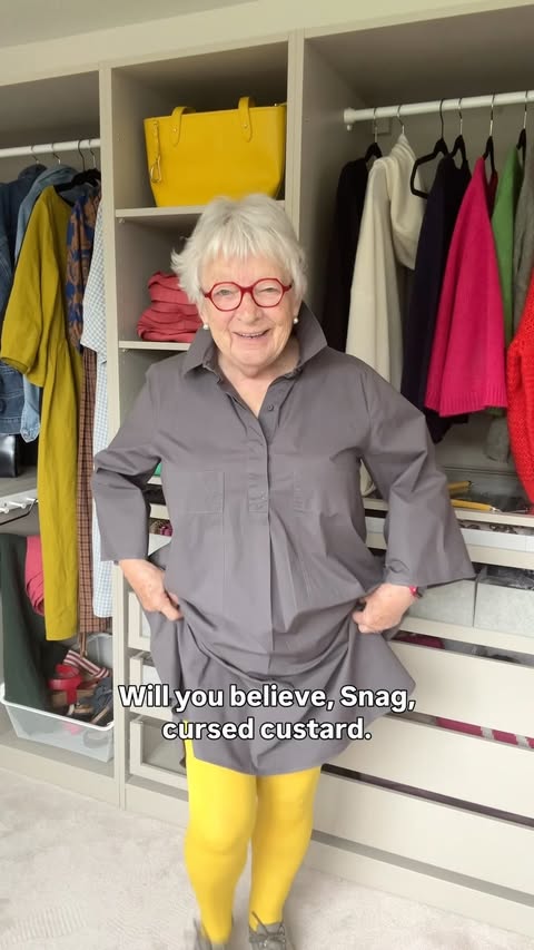 Instagram post by @vivthecarer for Snag. Caption reads: [...] again and that means its another pair of....