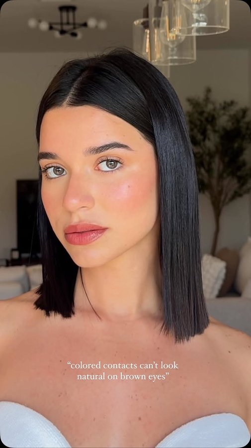 Instagram post by @sofiagragirena for Dimple Color. Caption reads: [...] SOFIAGR15 for 15% off at checkout ☁️....