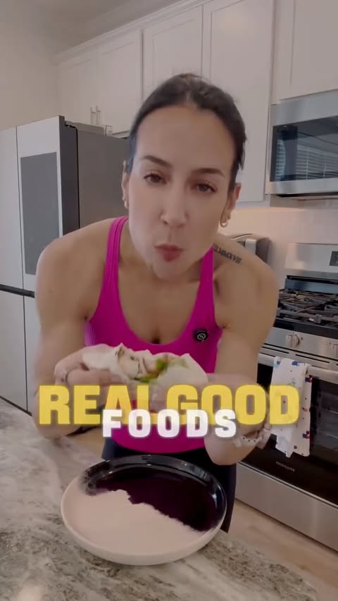 Instagram post by @patty_streff_fitness for Real Good Foods Co.. Caption reads: Busy week. No excuses 💪 High-protein, simple....