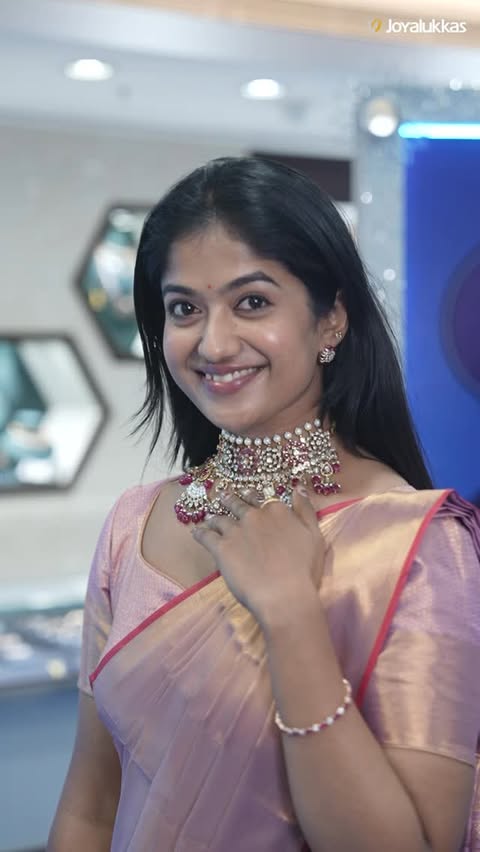 Instagram post by @soundaryareddy_official for Joyalukkas. Caption reads: [...] in and instantly fell in love. The....