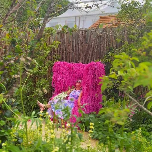 Instagram post by @makeitflourish for Saatchi Gallery. Caption reads: 🌸I found this fabulous chair at Chelsea Flower....