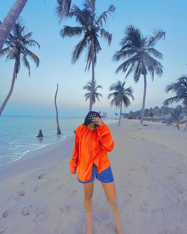 Instagram post by @briannamckayla for Fashion to Figure. Caption reads: 🫧🌊 🧡.