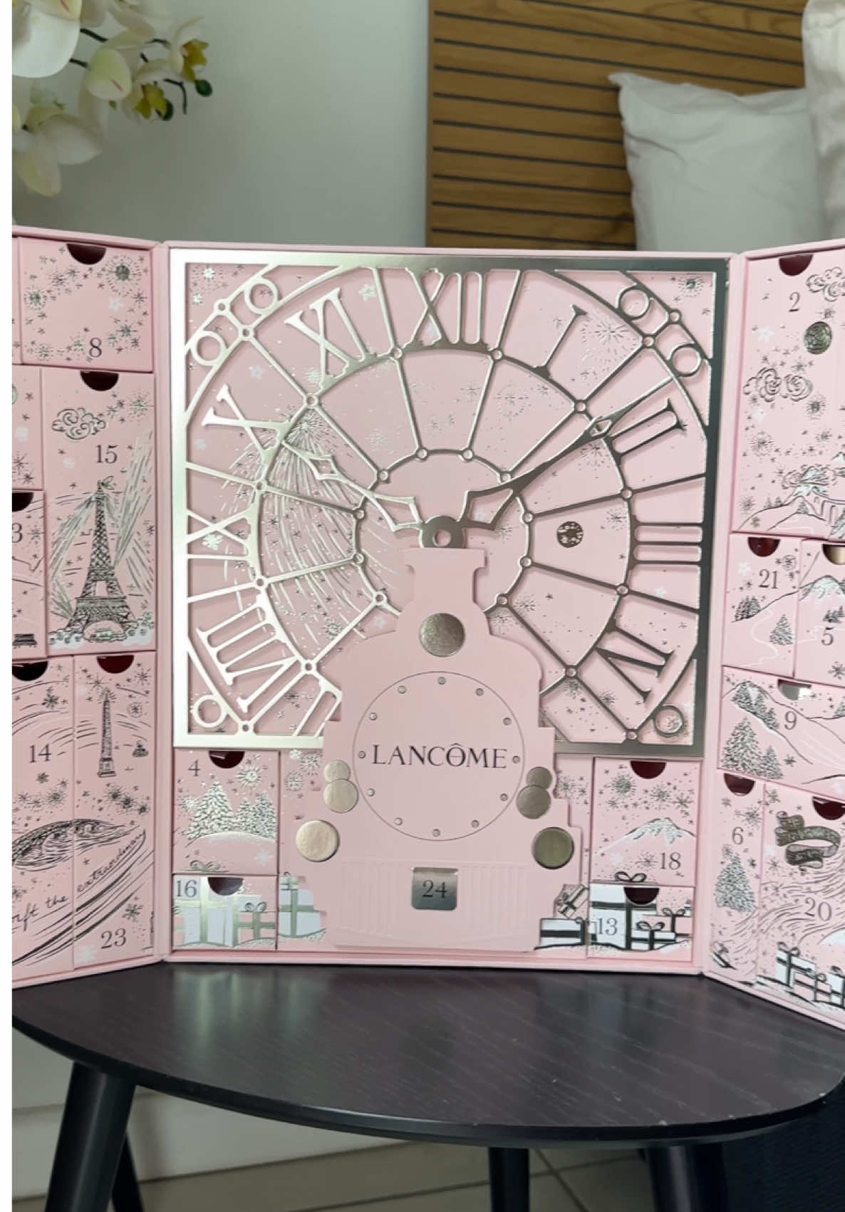 TikTok post by @khayrepublik for Edgars. Caption reads: It’s tiiimmmeee ✨🤍 🎁   The holiday advent....