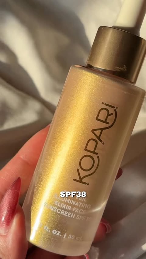 Instagram post by @jocelvnnavrro for Kopari Beauty. Caption reads: [...] my glowy routine, even in the winter....