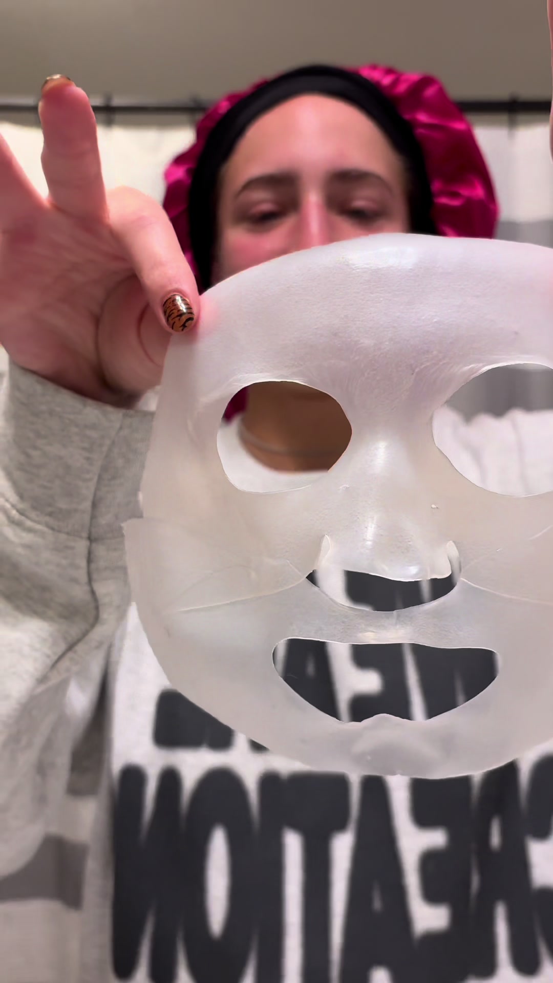 TikTok post by @arimirmontazeri for SoloVegan. Caption reads: [...] actually so burnt it’s not even....