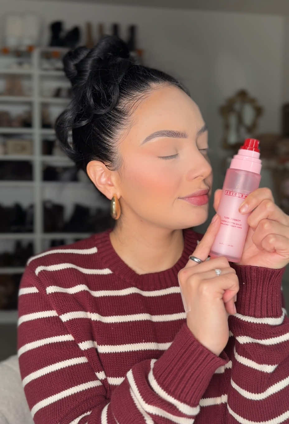 TikTok post by @sofia.arrayales for ONE SIZE BEAUTY. Caption reads: I NEED ANSWERS!!! @ONE SIZE BEAUTY 😭🥺.