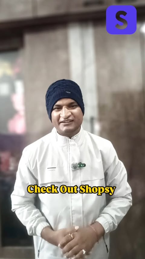 Instagram post by @bloggermanishkr for Shopsy. Caption reads: [...] Comment “LINK” to get it in your DMs.....