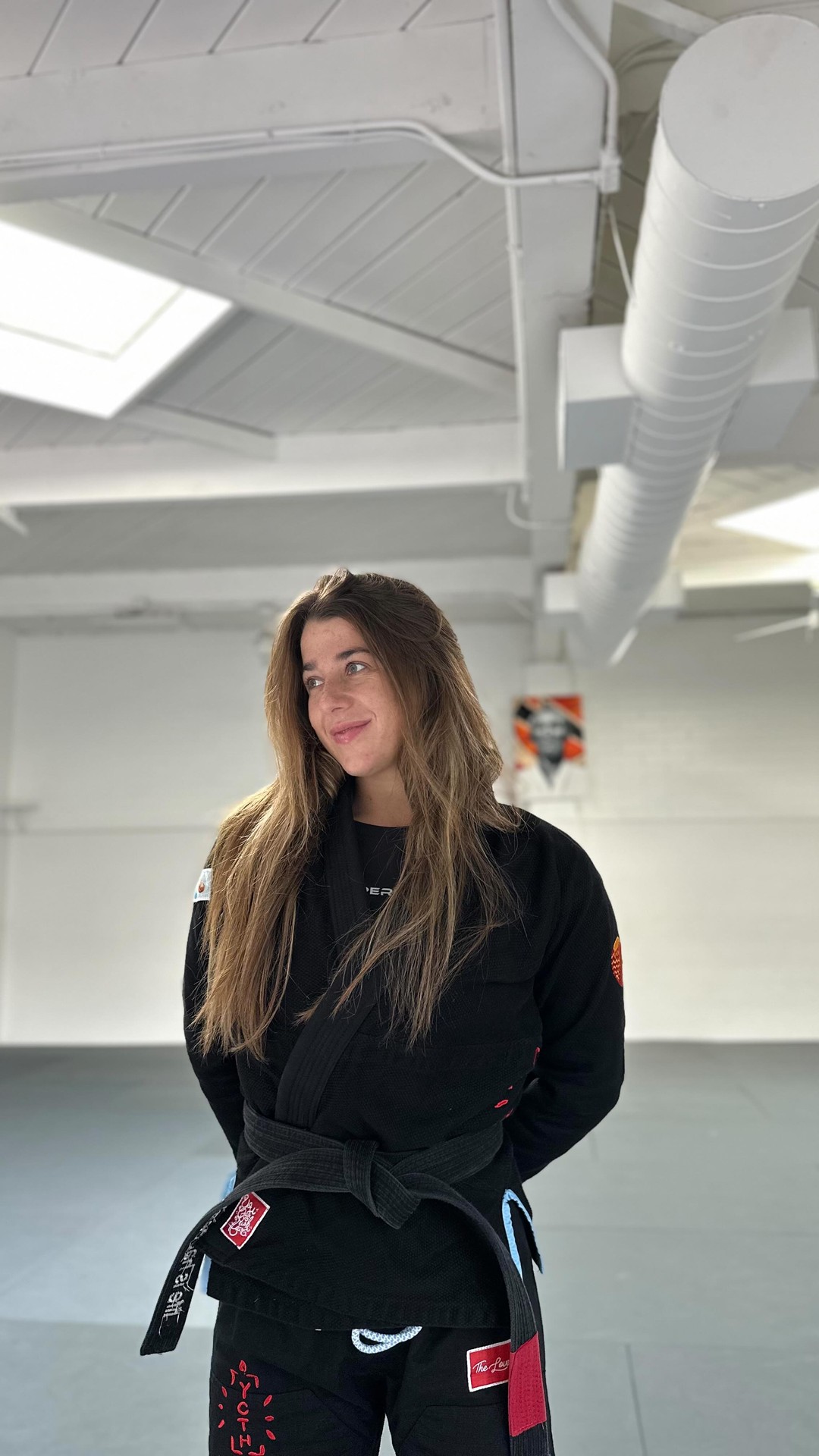 Instagram post by @leticiacardozobjj for Hyperfly. Caption reads: this gi makes me feel confident ❤️‍🔥 @hyperfly....