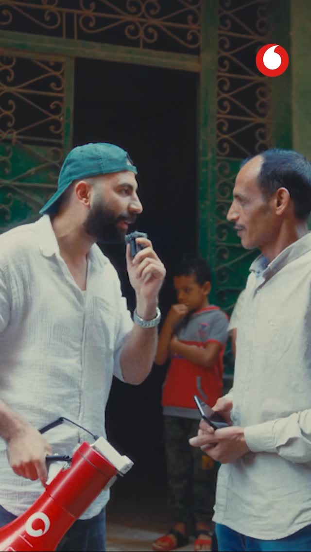 Instagram post by @omarelo.mostafa1 for Vodafone. Caption reads: مبروك للفايز اللي تحويلته كسبته مليون جنيه من....