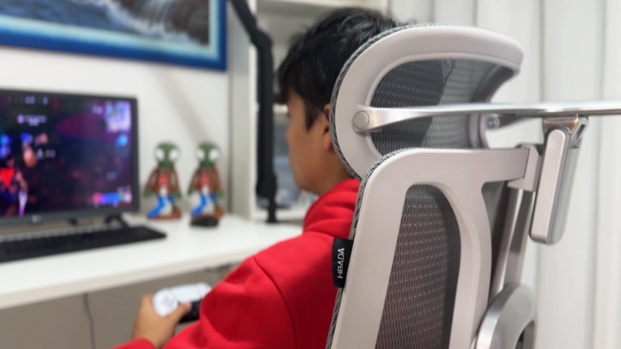 YouTube post by @VIDEOGAMESSCZ for ARZOPA. Caption reads: [...] this link: ▸ 🛒 Shop on ARZOPA through this....