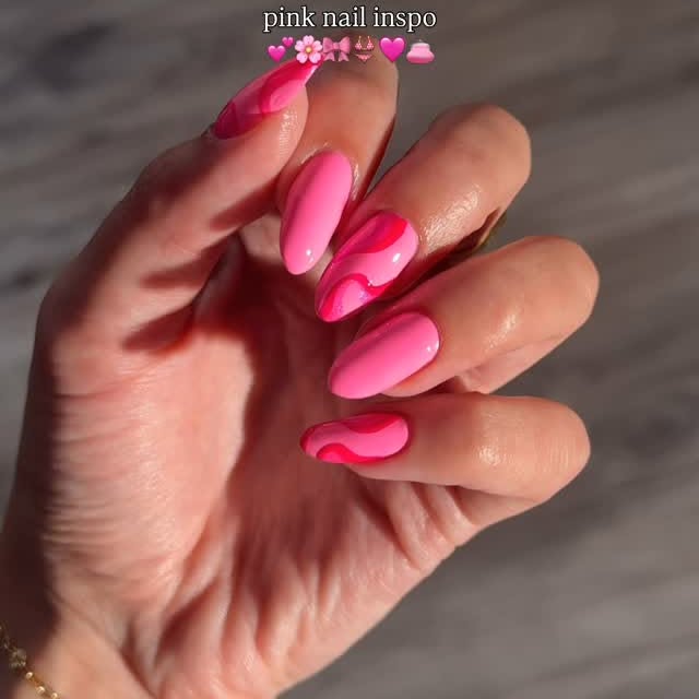 Instagram post by @kuypernailart for Cirque Colors. Caption reads: Pretty in pink 💕🌸🎀👙

Using @cirquecolors....