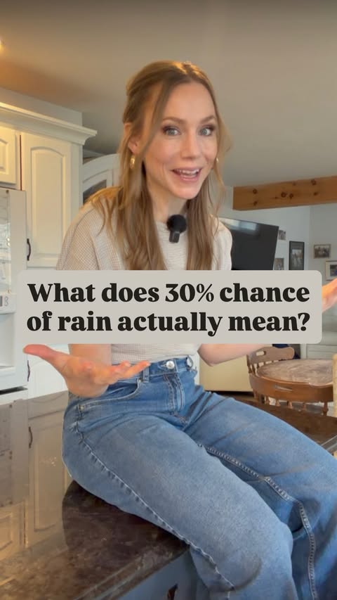 Instagram post by @kelseymcewen for Suzy Shier. Caption reads: [...] lol. #ad Spring = dress for the range.....