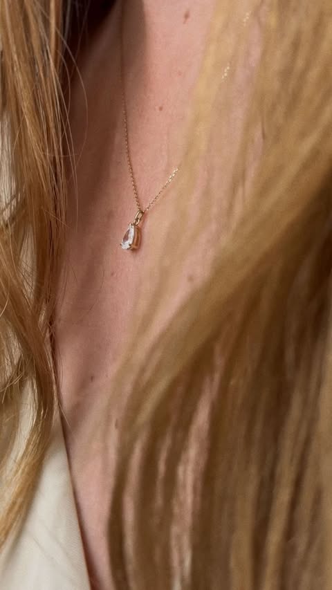 Instagram post by @yukanzler for Linjer Jewelry. Caption reads: [...] @linjerco #linjerco #linjeronyou....