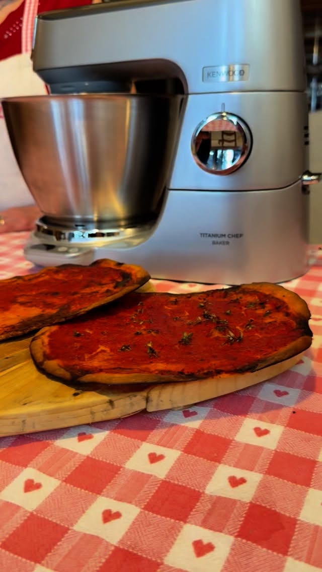 Instagram post by @nonnanellaa for Kenwood Club. Caption reads: Settembre è un mese nostalgico per tutti…
Le....