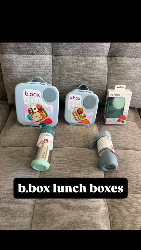 Instagram post by @mrsv_plus3 for b.box for kids. Caption reads: [...] range of lunch boxes available from....