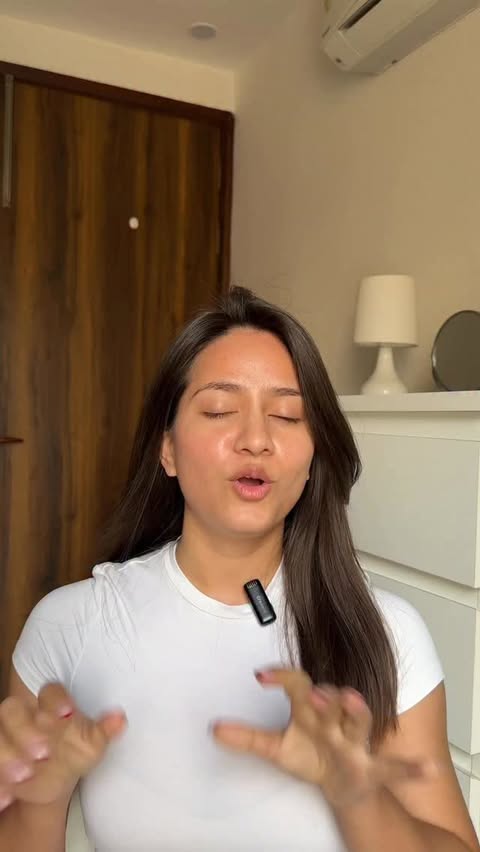 Instagram post by @kajaln_13 for Novology. Caption reads: Comment for link✨ . I’ve been loving the Novology....