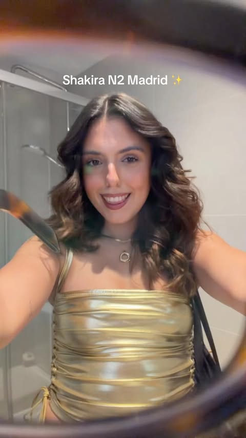 Instagram post by @leonorfilipaa for Sony Music. Caption reads: AHHHH vim ver a Shakira a Madrid 🥹✨ @sonymusicpt....