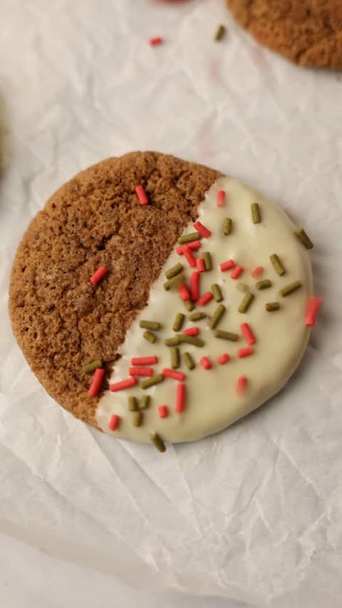 Instagram post by @olivia.wyles for Keto Chow. Caption reads: These keto ginger cookies have the most incredible....